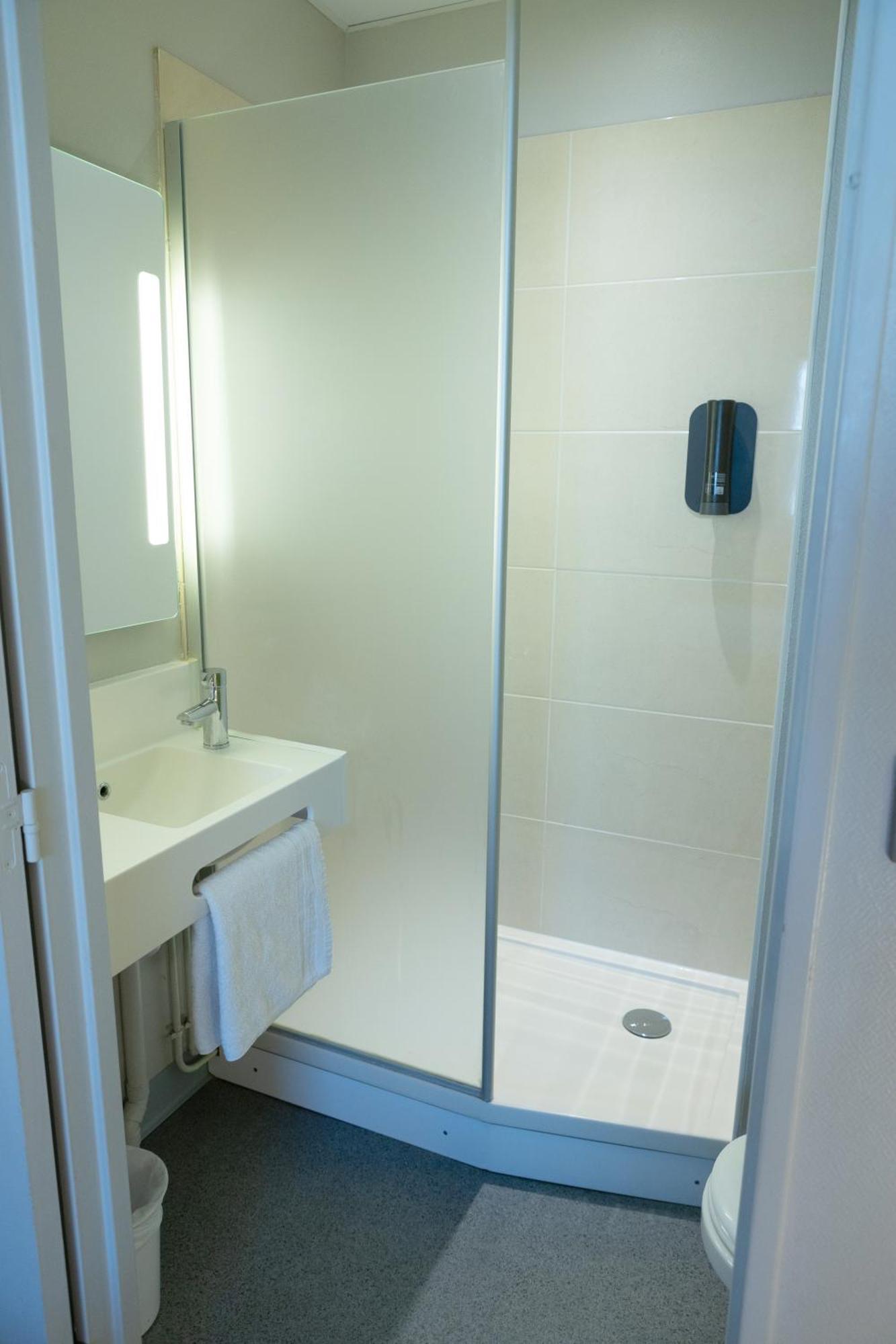 B&B Hotel Limoges Centre Gare Exterior photo